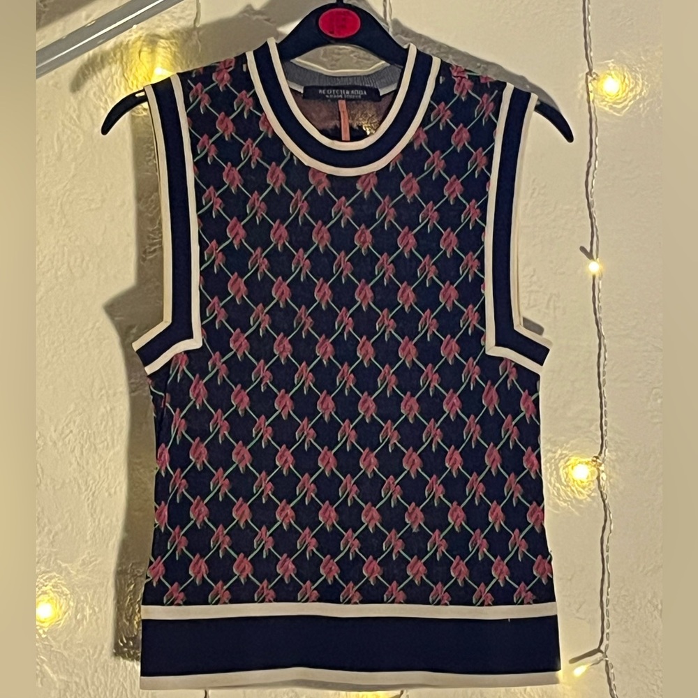 Scotch & Soda blue and red Jacquard sweater vest great condition